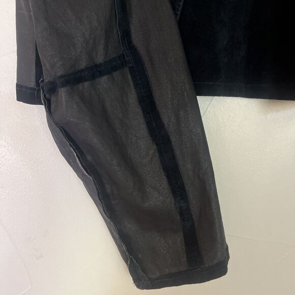 1950’s VTG black cropped Jackie O suede jacket, scoop collar covered buttons M/L - Picture 15 of 16